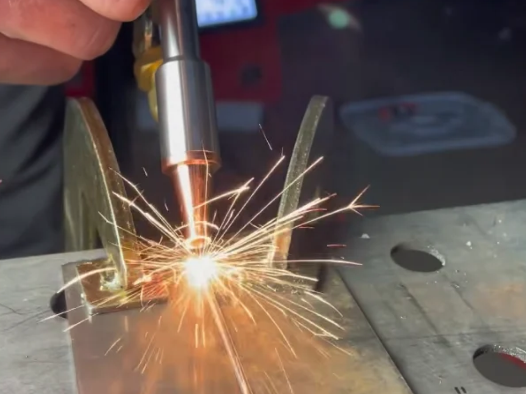Spawarka laserowa spawanie